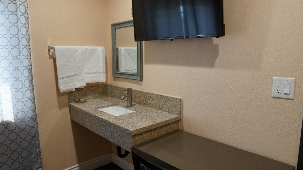 Holly Crest Hotel - Los Angeles, LAX Airport image 24