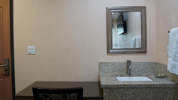 Holly Crest Hotel - Los Angeles, LAX Airport image 7